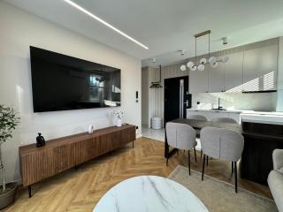 Zięba Apartamenty & SPA Domek nad Zalewem z Basenem, Jacuzzi i Sauną - Kańczuga - 3