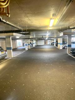 Spacious Two Bedroom Home in Dartford with Free Parking near Bluewater - 4