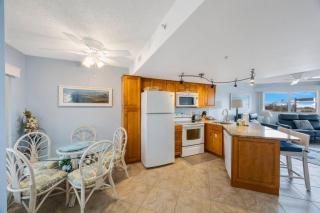 OPEN - Walkable, beach, amenities, all the extras - St Pete Beach - 8