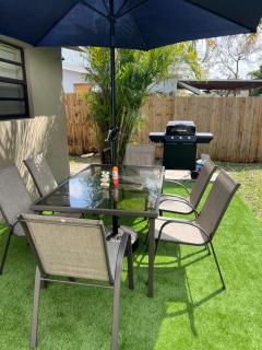Beautiful 3 Bedroom house in Fort Lauderdale! Hot Tub and Great Location! - Dania Beach - 9