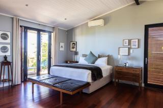 New! Child Friendly Camps Bay Family home with a Pool & Mountain View - 1