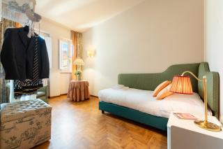 Via Panzani 16, 3rd Floor - Antonella - Elegant & Spacious, 3-Bedroom in Historic Center - Florence - 4
