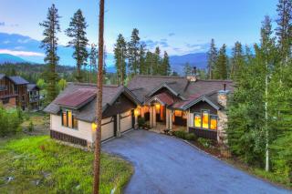 Moose Crossing Lodge - 9