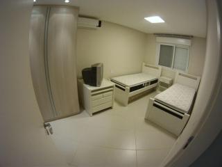 Praia de Juquehy - Casa com Piscina e cinco suítes em condomínio - 2