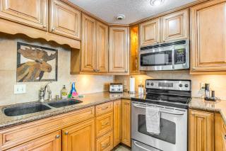 5 Mi to Winter Park Resort Unit with Pool and Hot Tub - 3