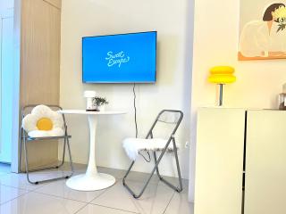 Fun Pop-Art Inspired Makati Studio - Manila - 7