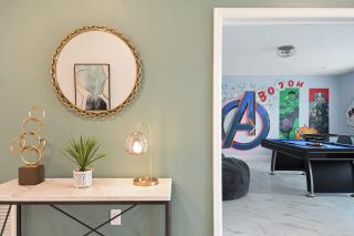 9 Bed Home Themed Rooms Pool Storey Lake - 6