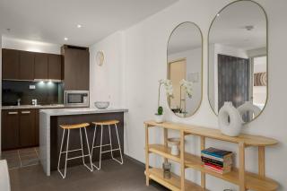 City Stays - Plus - 6