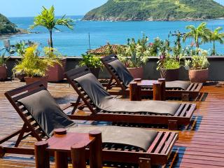 Casa de CINEMA 3 suites, 50m da Praia da Ferradura - 9