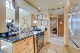 Mammoth Lakes Condo - Steps to Ski Lift! - Mammoth Lakes - 1
