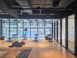 Chic 1 Bed in Creek Side with Terrace - 1