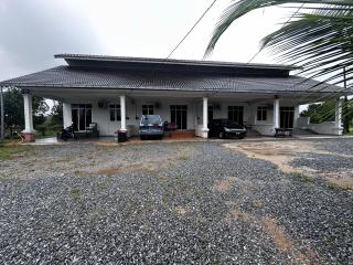 Homestay Taman Hidayah Chawas - Tanah Merah - 0