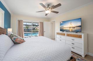 Palaco Grande - CC - Cape Coral - 1