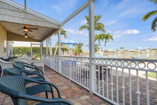 Cape Lake House Lake Front - Lochmoor Waterway Estates - 4