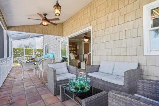 Cape Lake House Lake Front - Lochmoor Waterway Estates - 2