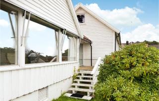 Five-Bedroom Holiday Home In Mandal - 0
