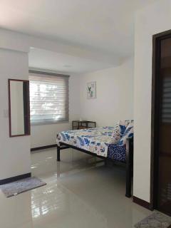 LMS Guest House - Iloilo - 2