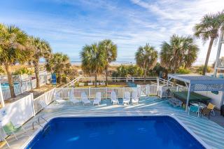 Lavish Accessible, On Ocean, 4 King Beds, Huge Private Pool, Yard, Spa, Patio, BBQ, & Game Tables - Myrtle Beach - 9