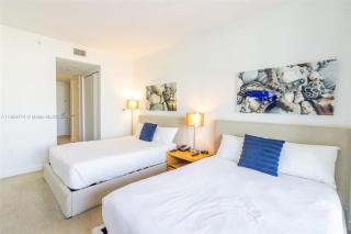 Luxury Suite on Beachwalk with Pool Gym & Beach - Hallandale Beach - 0