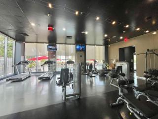 Luxury Suite on Beachwalk with Pool Gym & Beach - Hallandale Beach - 2