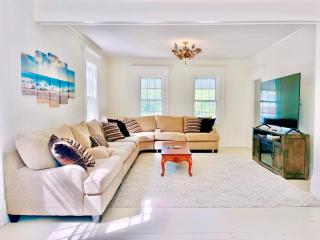 Cape Cod Estate - Pool, Tennis, Game Barn, Sleeps 20 - Sandwich - 3