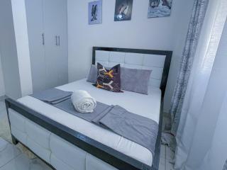 The Luxe, A Stylish One bedroom Apartment - Kisumu - 8
