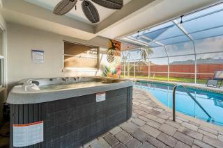 Hot Tub - Mins to Anna Maria - Heated Pool -Arcade for Family - 7