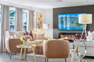 Heated Pool - Minutes to Beach - Outside Bar - Perfect for Family - Naples - 9