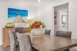 Heated Pool - Minutes to Beach - Outside Bar - Perfect for Family - Naples - 5