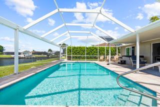 Cozy Cape Cottage Gulf Access - Waterway Estates - 0