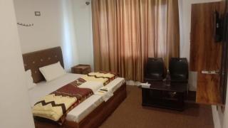 Book inn apartment - Srinagar - 8