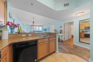 5 Star Resort 11th Fl Stunning Sunrise 2BR 2BA King Suite,Pools ,Shuttle or Walk to Beach - Destin - 4