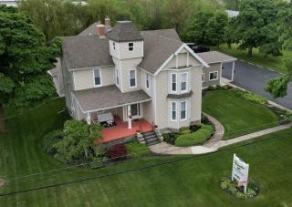 Victorian Inn Bed And Breakfast - Marblehead - 1