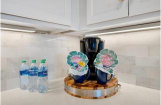 5 Star Resort 6th fl 2BR 2 BATH King Suite Shuttle Pools Family - Destin - 3