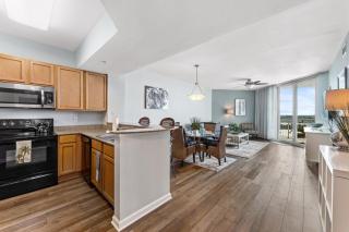 Penthouse Amazing Gulf Views Walk Beach or Shuttle Suite sleeps 6 - 4