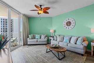 Stunning Sunsets 7TH FL King Suite 2BR 2BA Pools Beach Balcony Sleeps 5 - Destin - 4