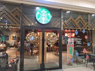 Velvet Room near MOA with a Cozy, Comfy Bed - 4