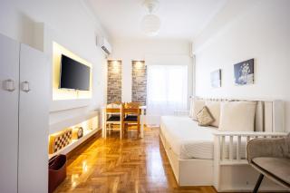 Acropolis Delux 1st FLR Aprt up 4 guests by LODGESPOT - Atene - 0