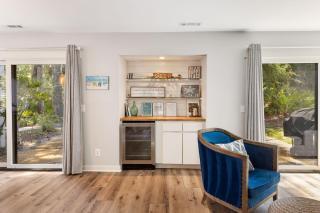 Pet Friendly, Spacious, Updated 4Bd-3Ba Tennis-Pickelball, Pool, Walk-Bike to Beach - 3