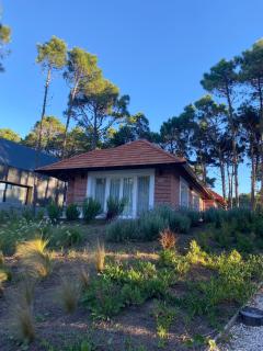 Casa para 4 personas en Pinamar - mayores de 30 años - no se aceptan grupos de jóvenes - Pinamar - 4