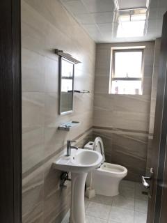 MOPEARLZ 2br at kilimani vesta garden apartments - Nairobi - 1