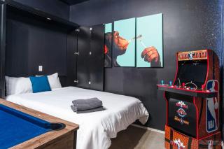 Austin Clubhouse - Rainey Street - 6 min walk - 8