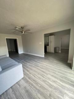 Charming Spacious 2BR Near Chinatown-Entire Townhouse - 4