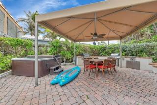 Oceanfront Villa On Semi-Private Holywood Beach - Hollywood - 3