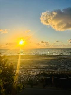 3-BR space in charming Hollywood - 7