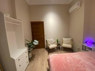 Peaceful Patio 2BR at AUC & Westin Hotel - 1