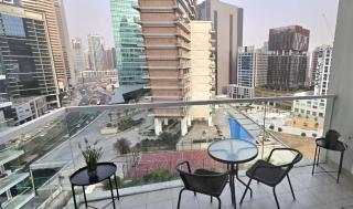Luxury Studio Apartment By DownTown - Dubai - 7