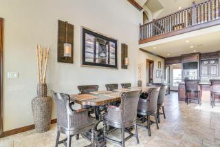 Beachfront Group Getaway on Bolivar Peninsula - 5