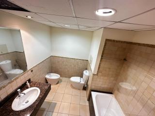 JBR WALK - Master Bed Room Separate facilities near TRAM - 8