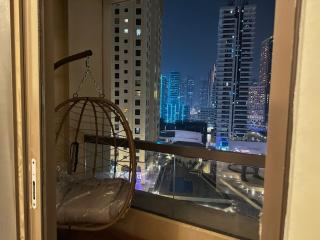 JBR WALK - Master Bed Room Separate facilities near TRAM - 5